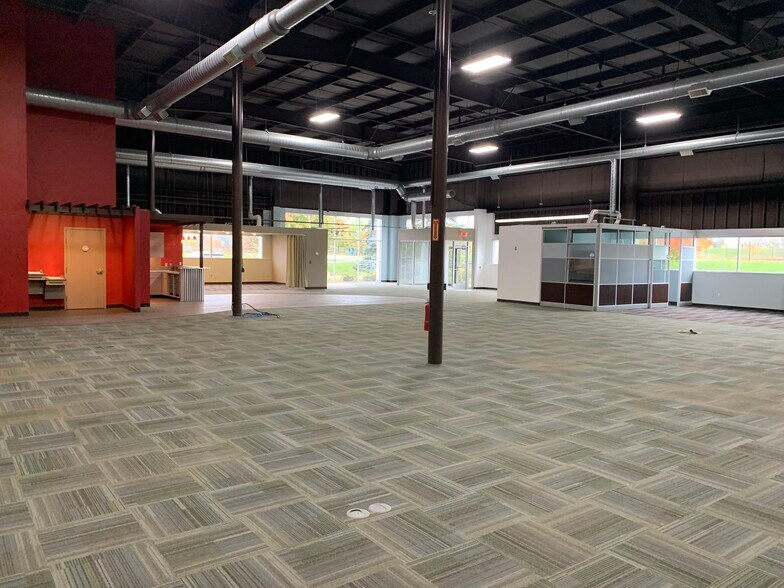 4633 Patterson Ave SE, Grand Rapids, MI for sale - Building Photo - Image 1 of 1