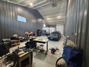 320 N Ridge Rd, Marble Falls, TX for lease Interior Photo- Image 2 of 3