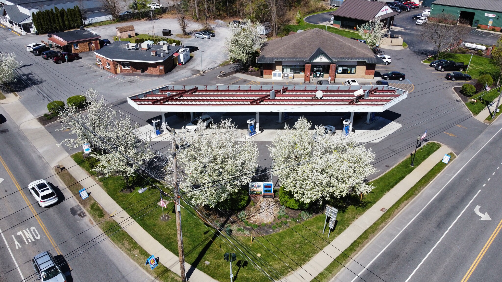 80 West Ave, Saratoga Springs, NY for lease Building Photo- Image 1 of 5