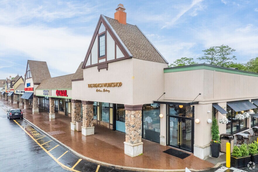 1143-1187 Wantagh Ave, Wantagh, NY for sale - Primary Photo - Image 1 of 1