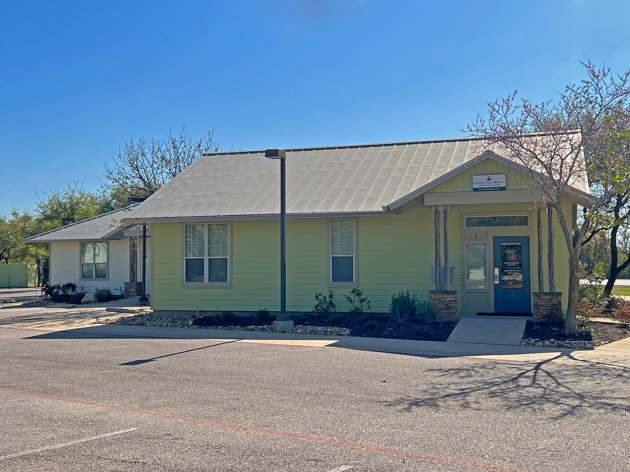 800 Crystal Falls Pky, Leander, TX 78641 The Oaks on Crystal Falls