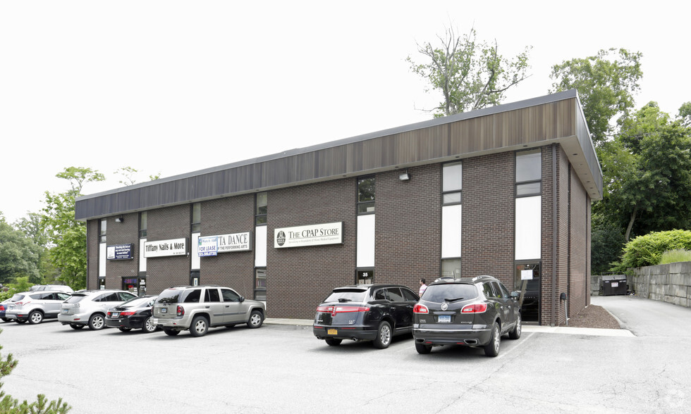 35 Kings Hwy E, Fairfield, CT for lease - Building Photo - Image 1 of 5