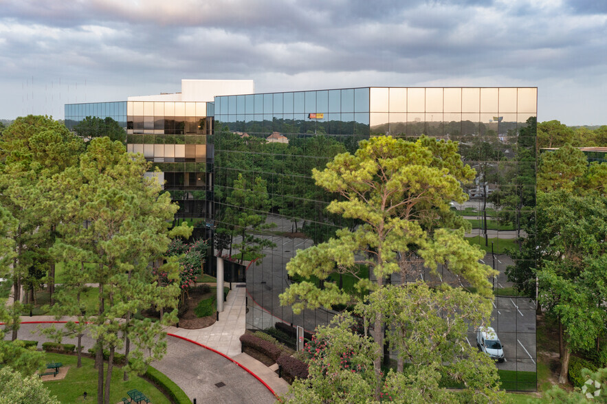 14550 Torrey Chase Blvd, Houston, TX for lease - Building Photo - Image 1 of 9