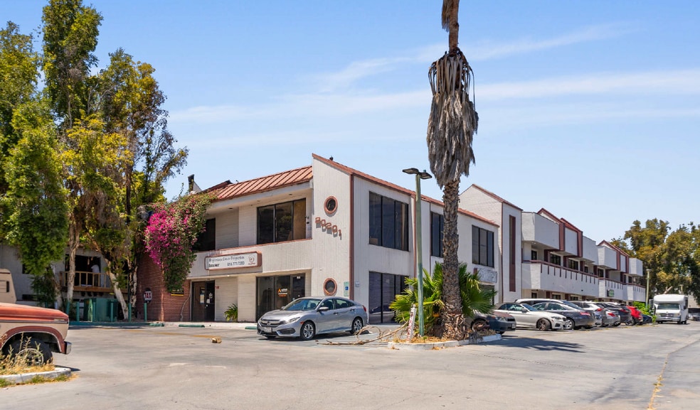 20201 Sherman Way, Winnetka, CA for sale - Building Photo - Image 2 of 7