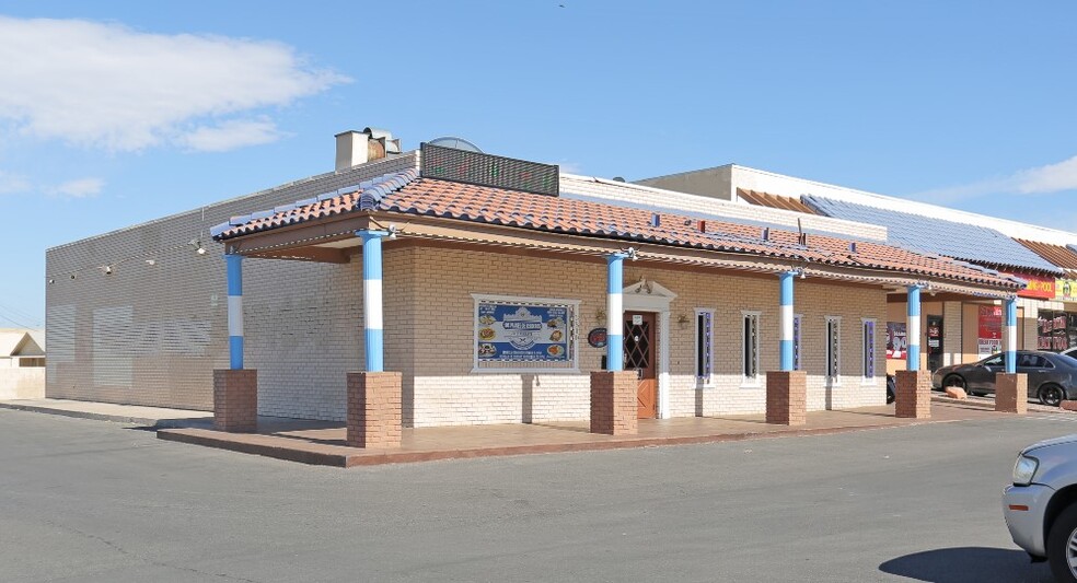 3342 S Sandhill Rd, Las Vegas, NV for lease - Building Photo - Image 2 of 4