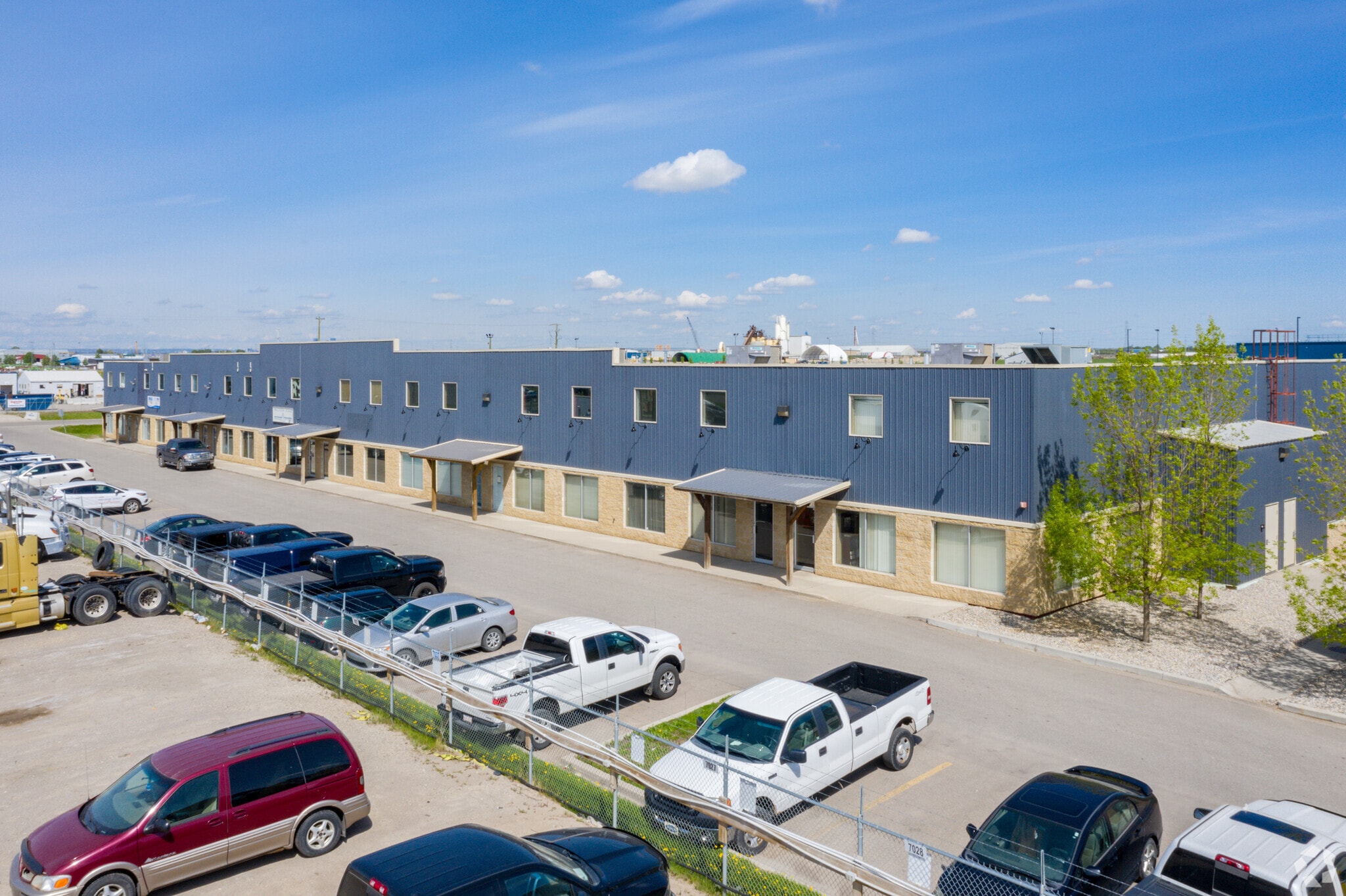 10 Wrangler Pl, Rocky View C, AB for lease Primary Photo- Image 1 of 5