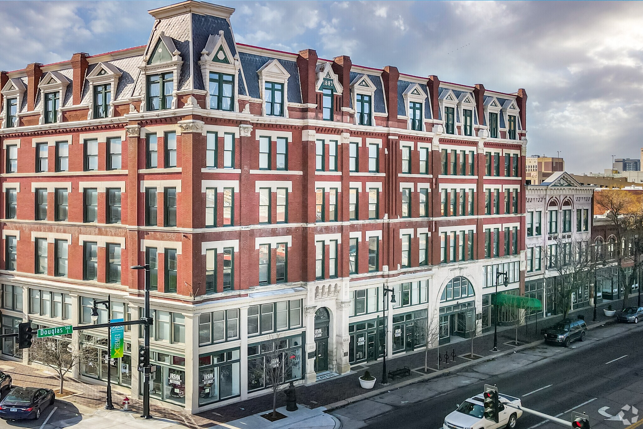 517 E Douglas Ave, Wichita, KS for sale Primary Photo- Image 1 of 1