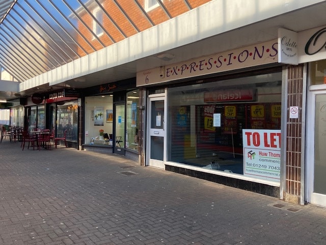 6 Phelps Parade, Calne for sale - Building Photo - Image 1 of 1