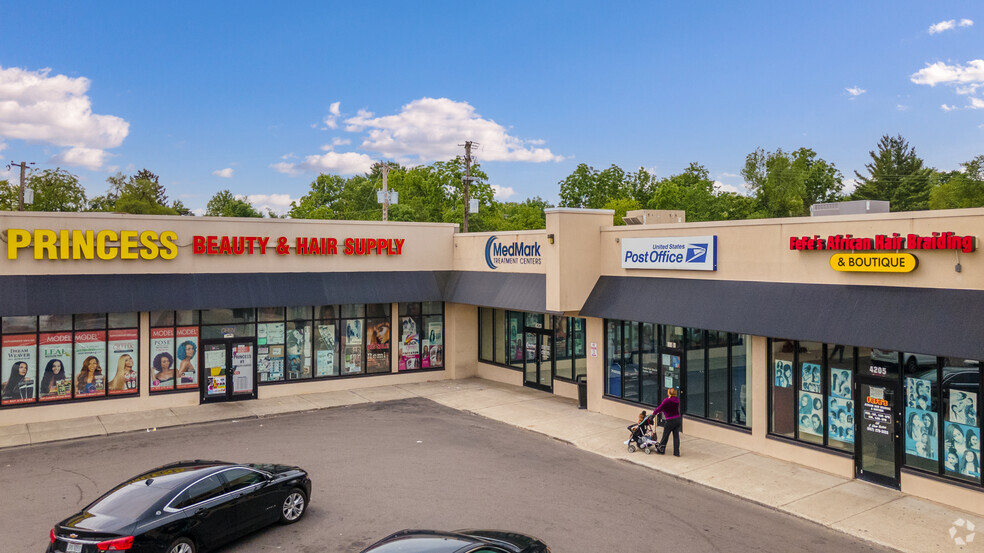 4141-4255 N Main St, Dayton, OH for lease - Building Photo - Image 1 of 4