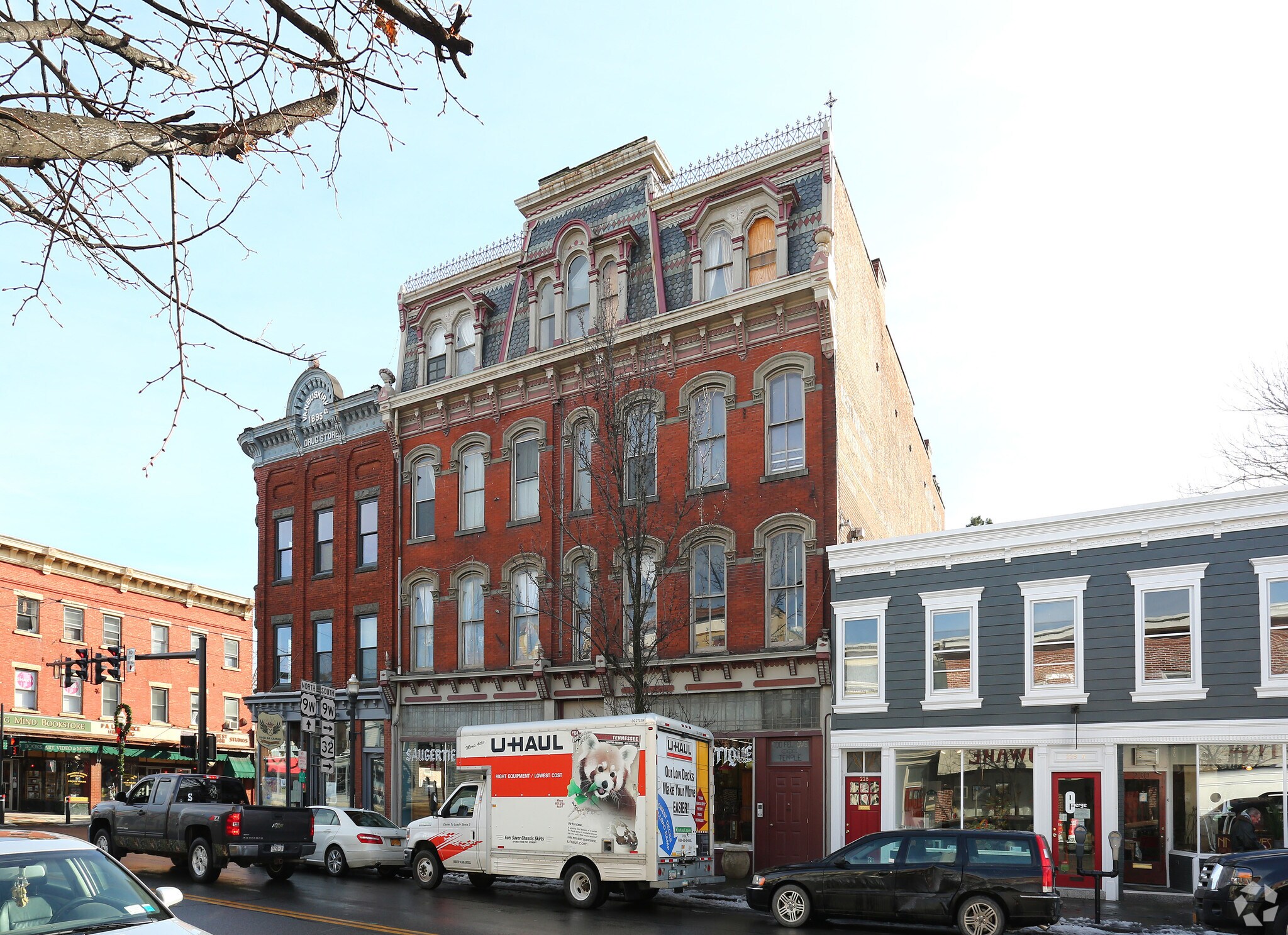 220 Main St, Saugerties, NY for sale Primary Photo- Image 1 of 1