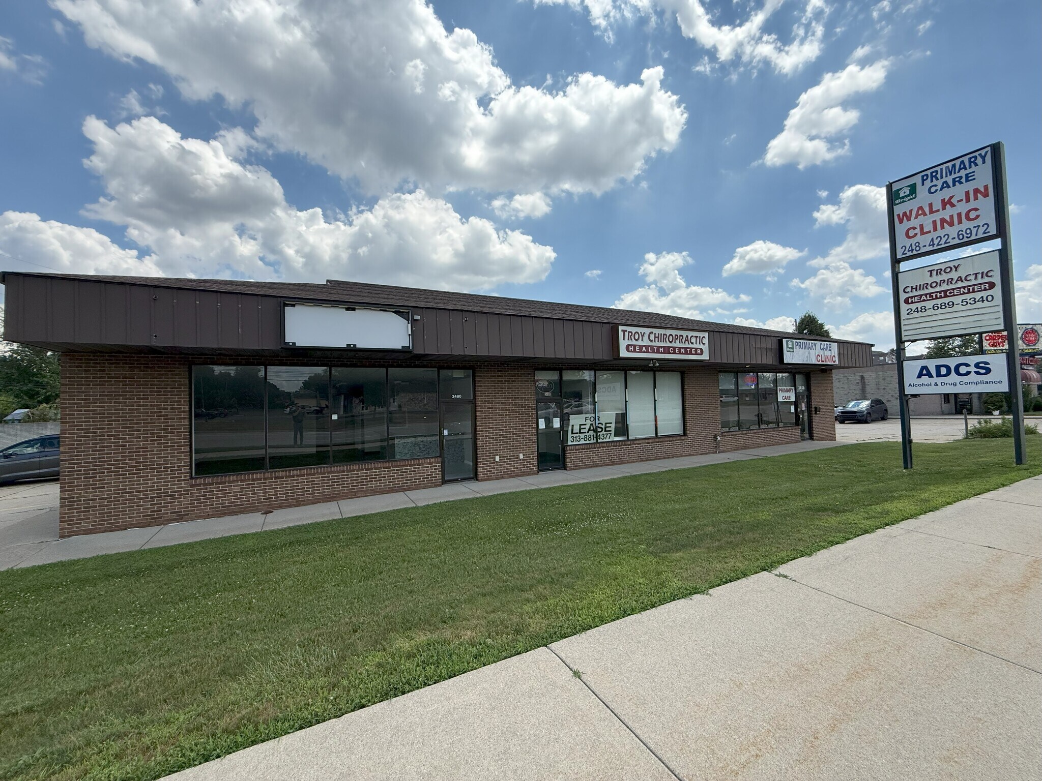 3468-3480 Rochester Rd, Troy, MI for lease Building Photo- Image 1 of 10