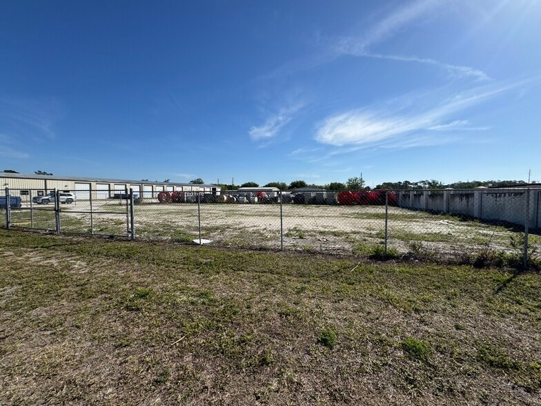 7979 Associate Boulevard, Sebring, FL for lease - Building Photo - Image 2 of 4