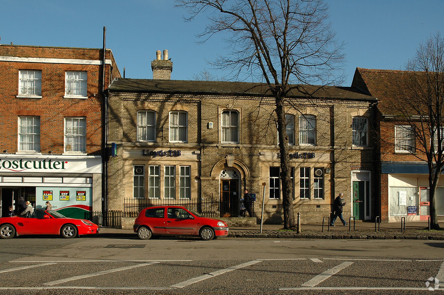 3 High St, Baldock for lease - Primary Photo - Image 1 of 1