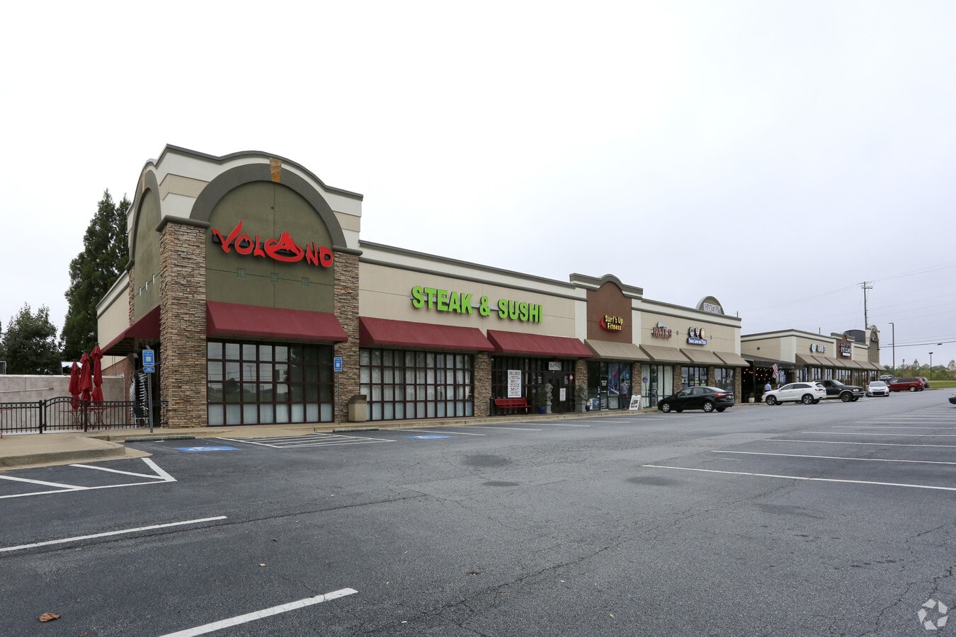 2990 Eagle Dr, Woodstock, GA 30188