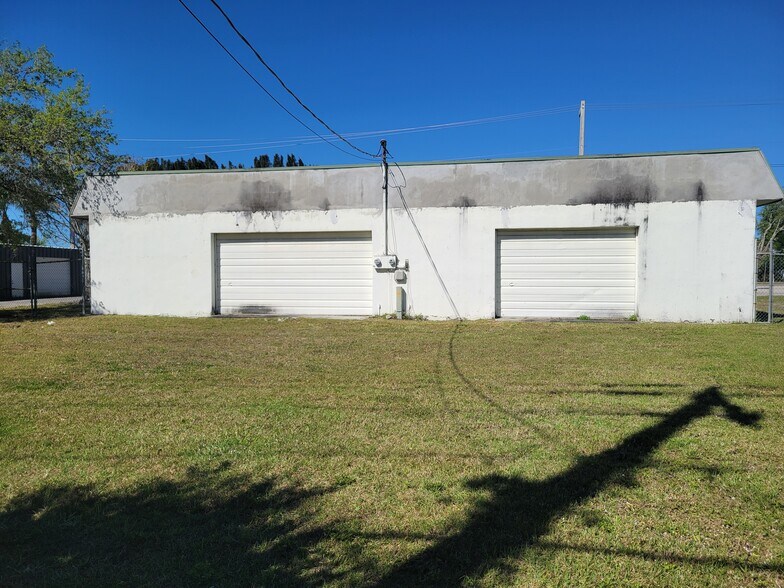 1020 N Parrott Ave, Okeechobee, FL for lease - Building Photo - Image 2 of 12