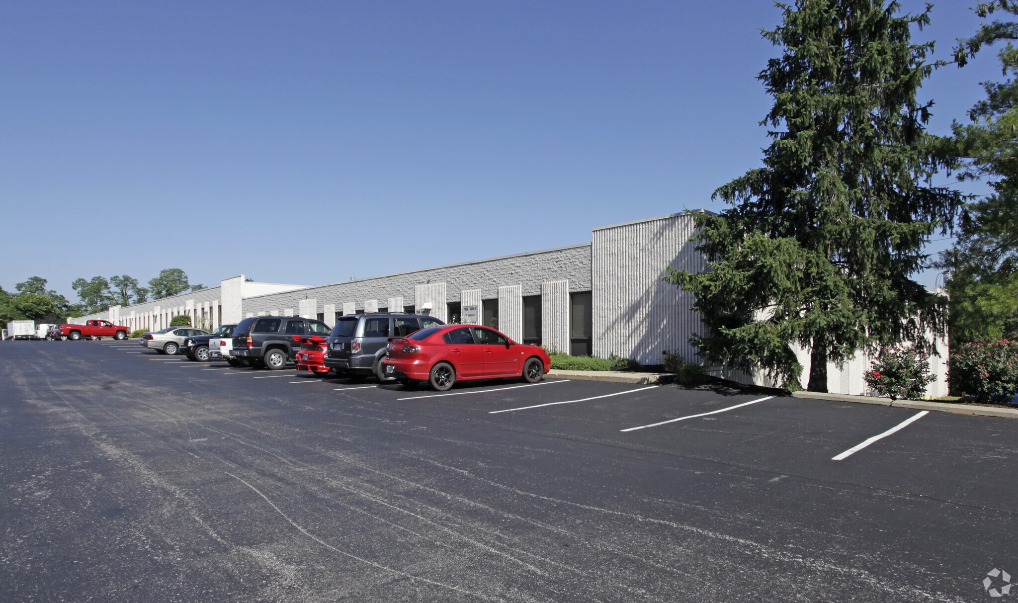 7960 Kentucky Dr, Florence, KY for lease Primary Photo- Image 1 of 3