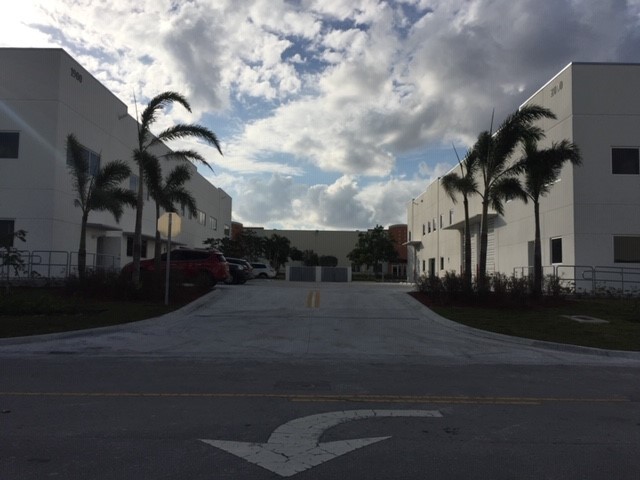 2000 NW 133rd Ave, Doral, FL for lease - Building Photo - Image 2 of 2