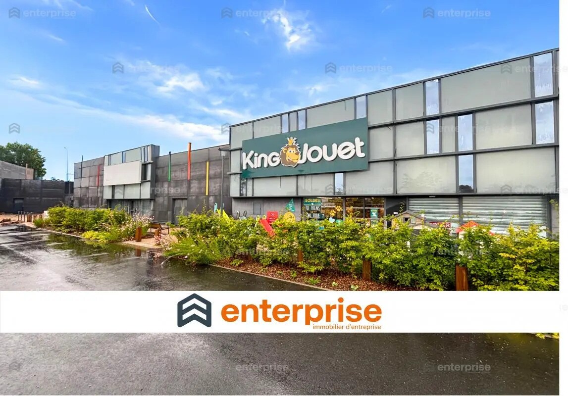 Retail in Abbeville for lease Building Photo- Image 1 of 2