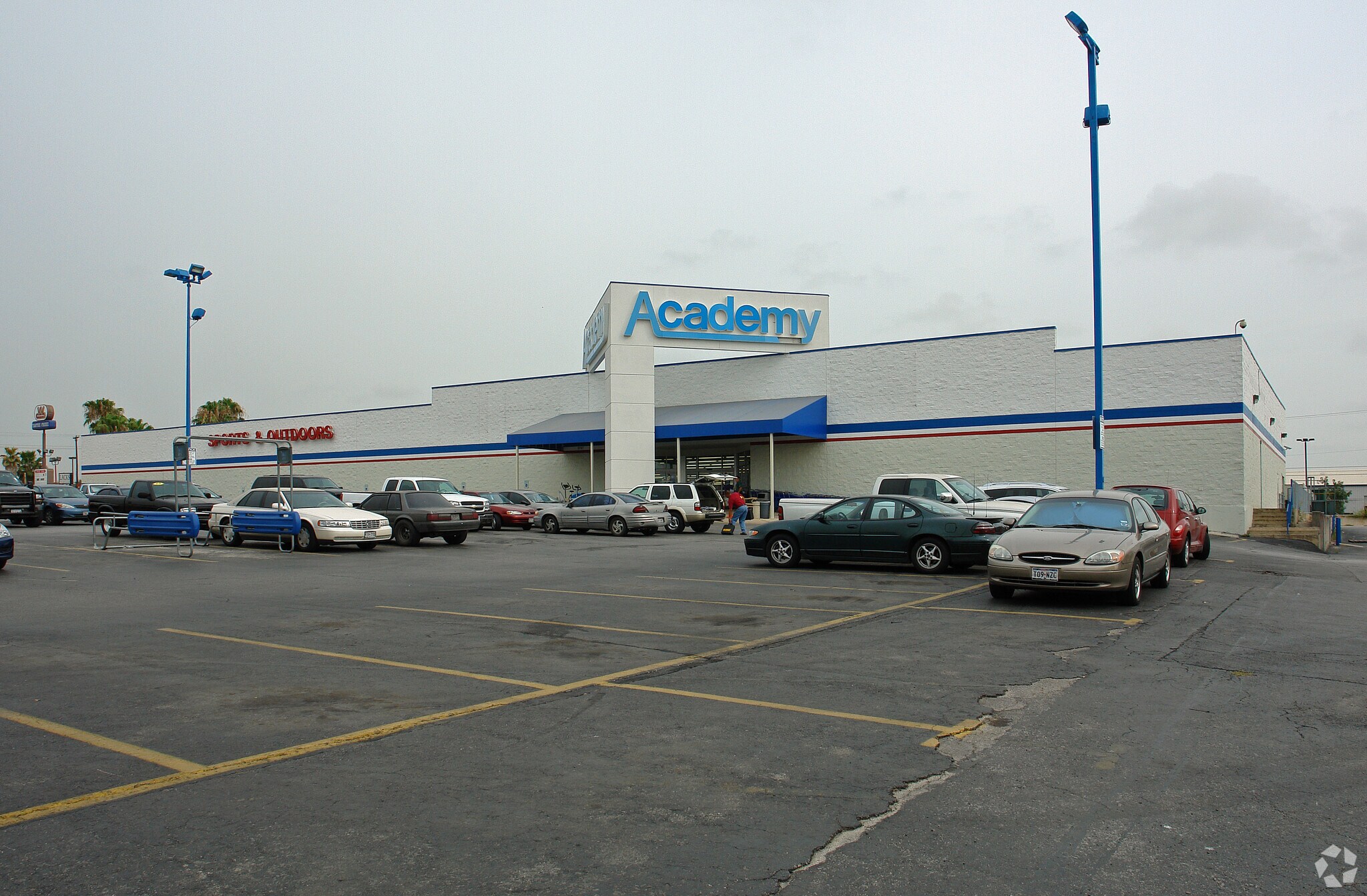 2727 NE Loop 410, San Antonio, TX for sale Primary Photo- Image 1 of 1