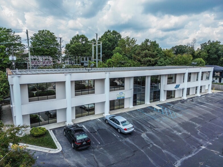 2500 Center Point Pky, Birmingham, AL for lease - Building Photo - Image 2 of 22