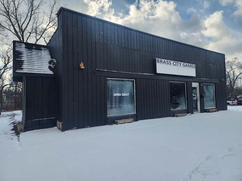 229 W Washington St, Round Lake Park, IL for sale - Primary Photo - Image 1 of 2