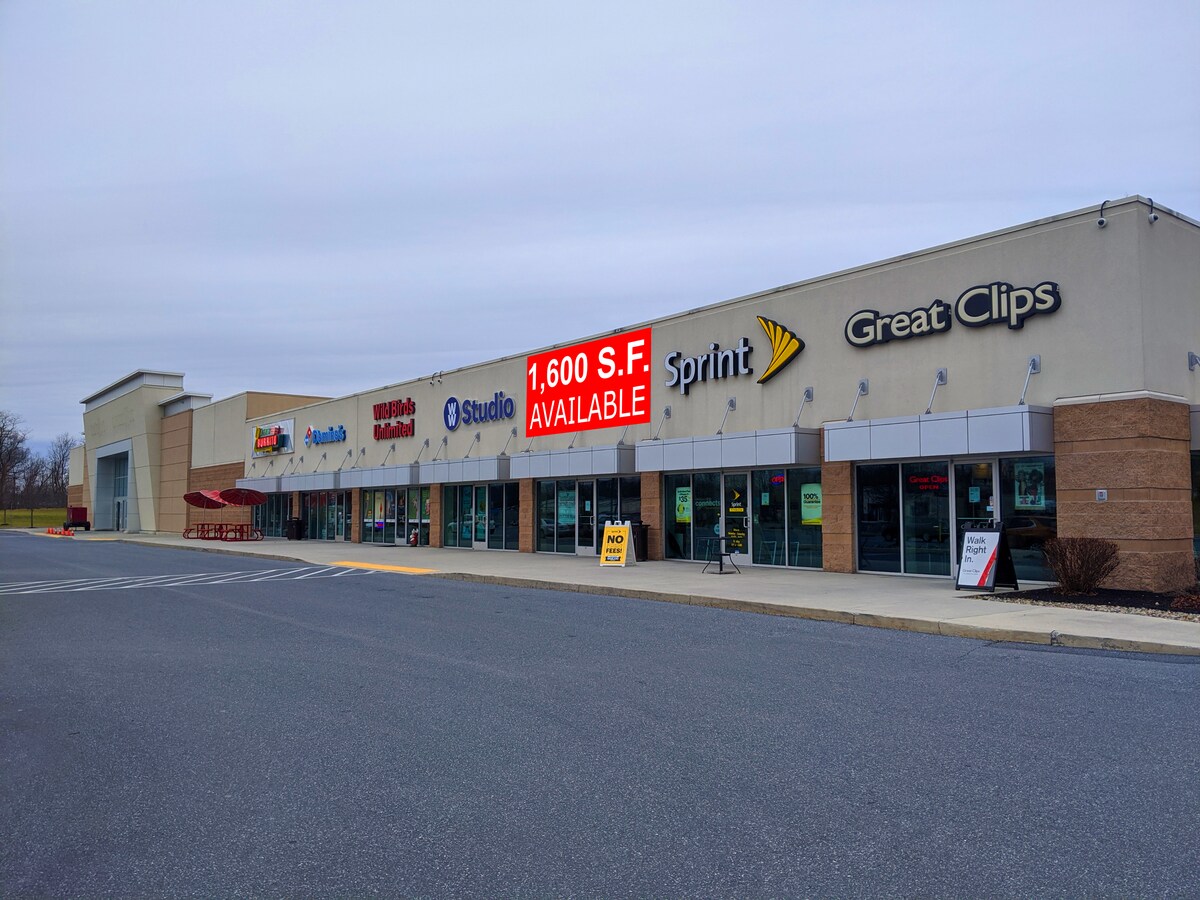 6391 Carlisle Pike, Mechanicsburg, PA, 17050 Retail Space For Lease