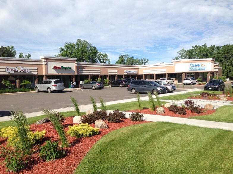 46594675 Shoreline Dr, Spring Park, MN 55384