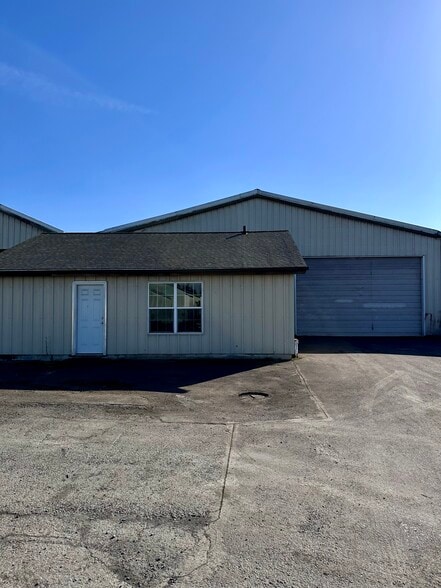 9493 Porter Rd SE, Aumsville, OR for lease - Building Photo - Image 2 of 7