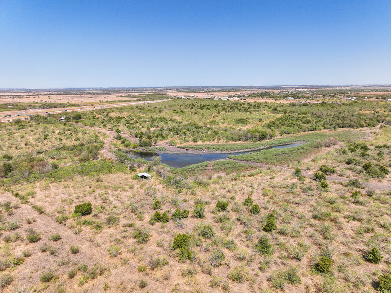 7576 N US Highway 183, Lockhart, TX for sale - Building Photo - Image 3 of 7