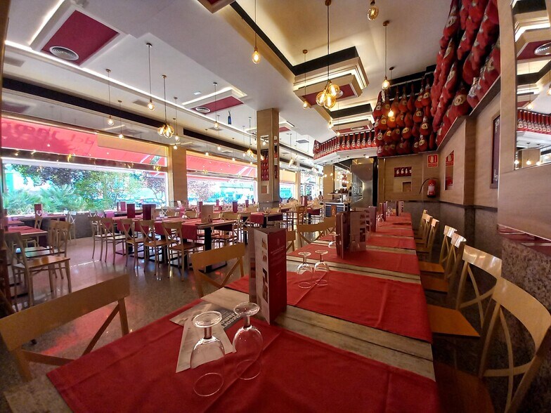 in Madrid, Madrid for sale - Building Photo - Image 1 of 1