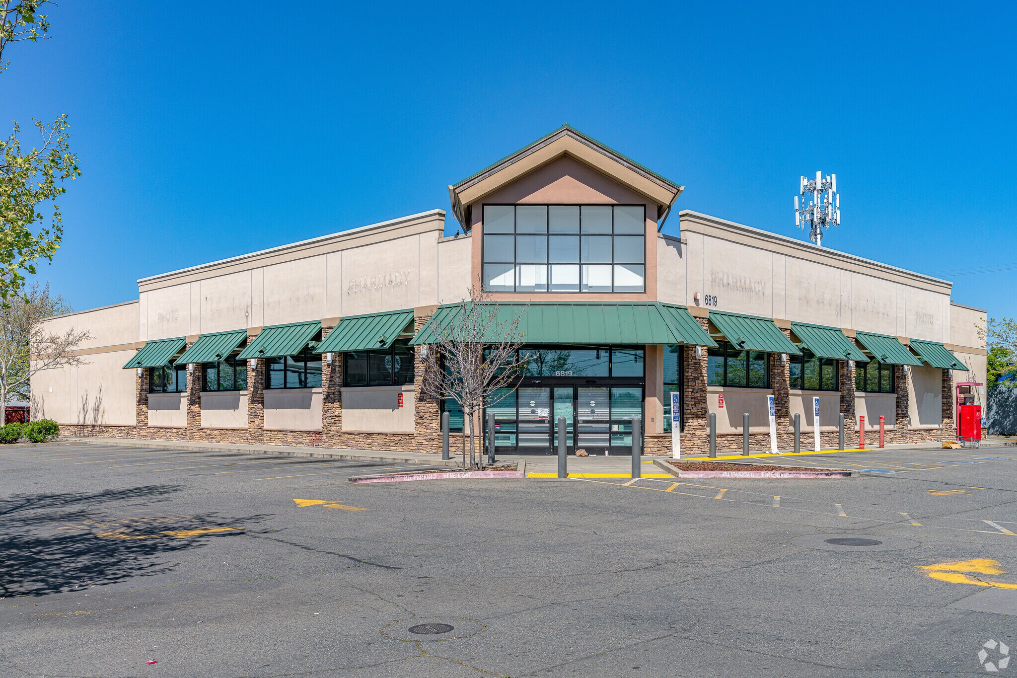 6819 Watt Ave, North Highlands, CA for lease Primary Photo- Image 1 of 14