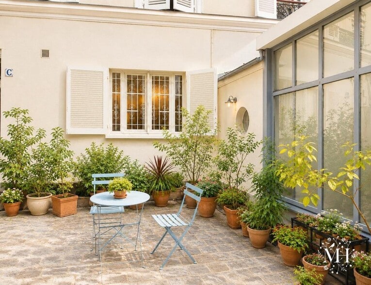 57 Rue Ramey, Paris for sale - Building Photo - Image 3 of 9