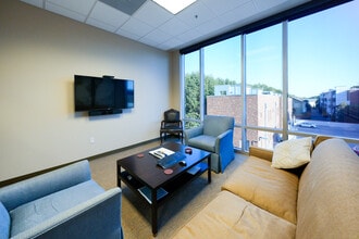2201 South Blvd, Charlotte, NC for lease Interior Photo- Image 2 of 7