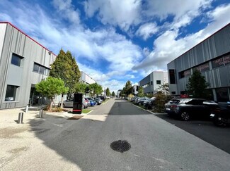 More details for Multiple Space Uses for Lease