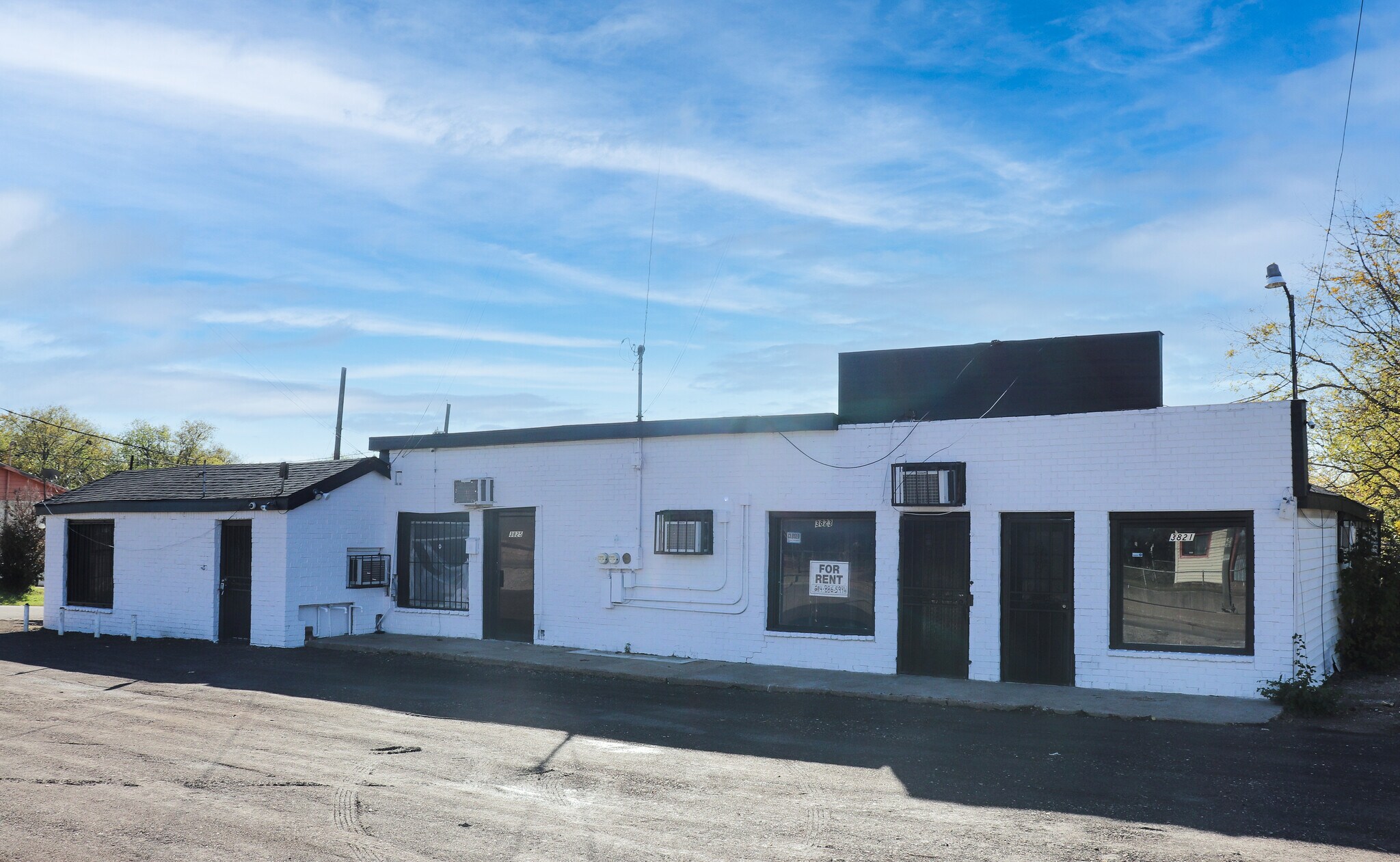 3827 S Lancaster Rd, Dallas, TX for sale Building Photo- Image 1 of 1