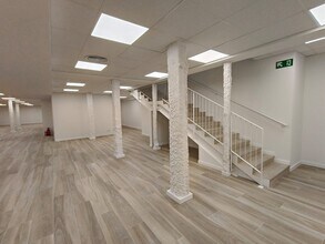 Carrer de Villarroel, 181, Barcelona, Barcelona for lease Interior Photo- Image 2 of 14