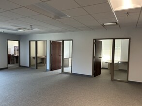 103 Bradford Rd, Wexford, PA for lease Interior Photo- Image 2 of 9