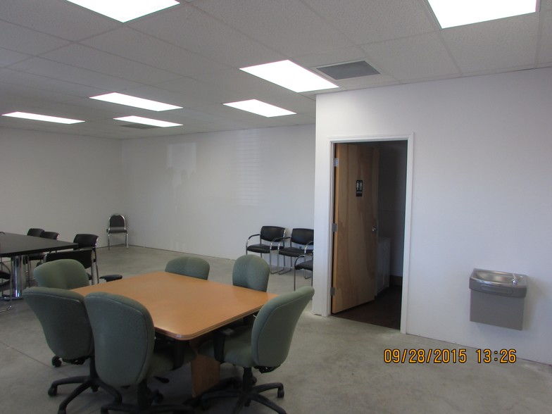 45 W Cedar St, Fernley, NV for lease - Interior Photo - Image 3 of 6