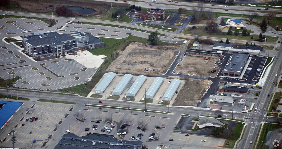 17222 Robbins Rd, Grand Haven, MI for sale - Aerial - Image 1 of 1