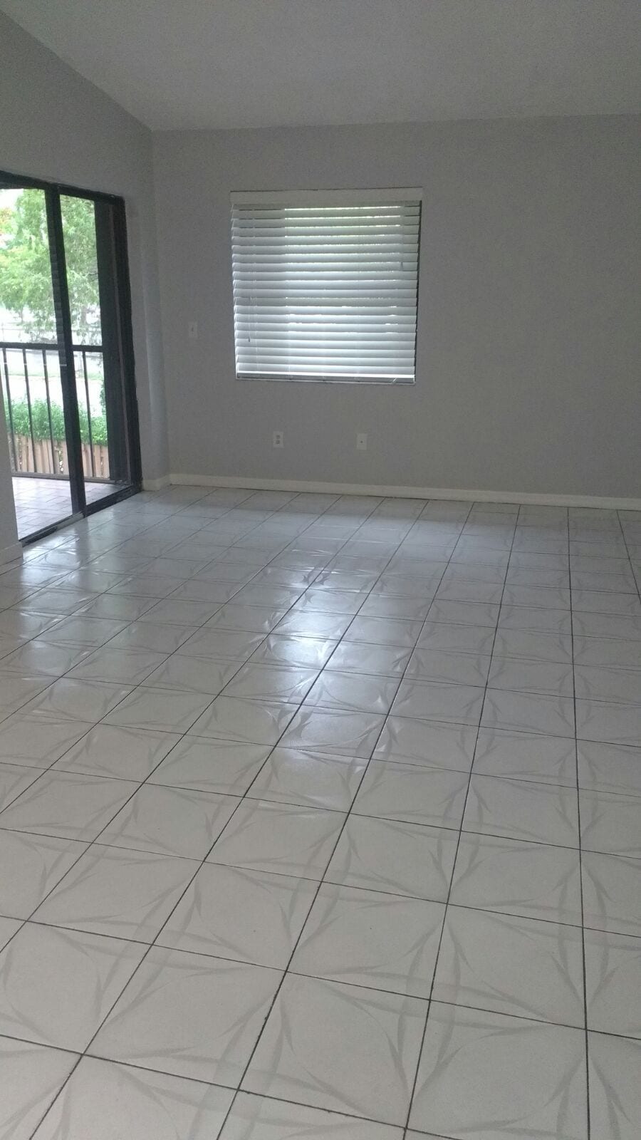 BULK CONDO PORTFOLIO OF 6 UNITS portfolio of 6 properties for sale on LoopNet.com Building Photo- Image 1 of 24