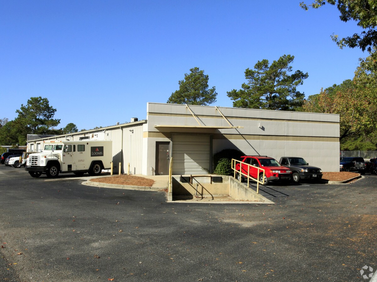 1941 Savage Rd, Charleston, SC 29407