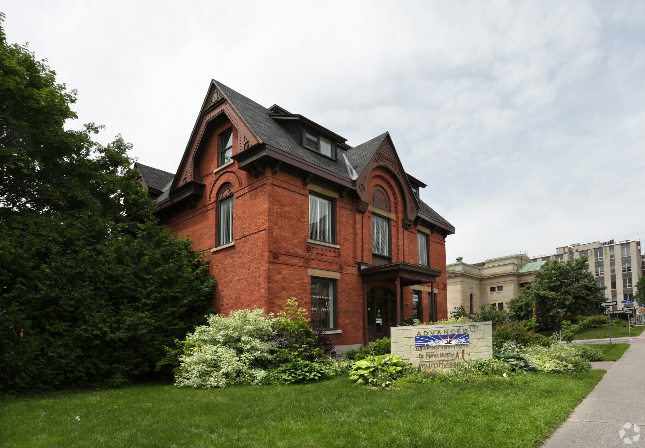 296 Metcalfe St, Ottawa, ON K2P 1S2 Office for Sale