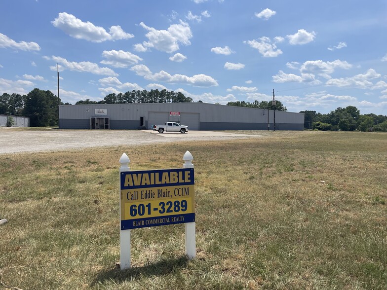 61 Americal Rd, Henderson, NC for lease - Building Photo - Image 1 of 2