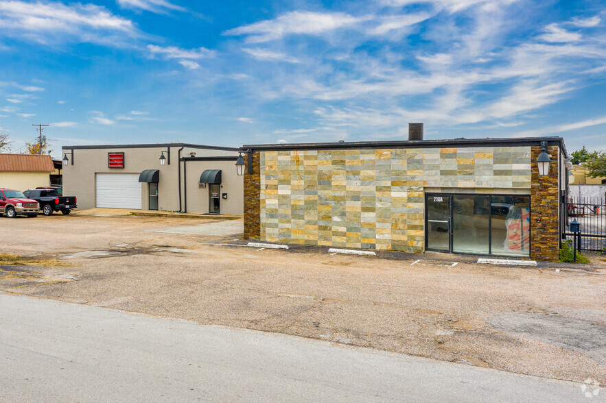 2700 W Pioneer Pkwy, Arlington, TX for sale - Building Photo - Image 1 of 1