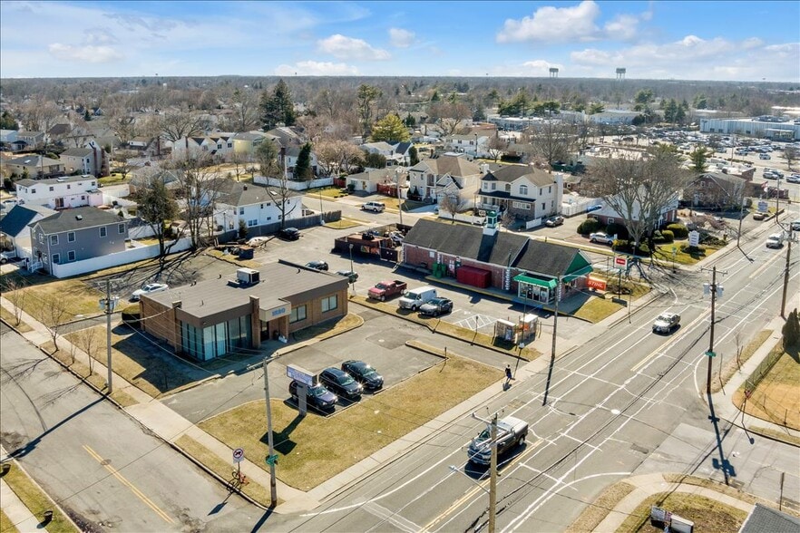 1620 Front St, East Meadow, NY for sale - Building Photo - Image 2 of 23