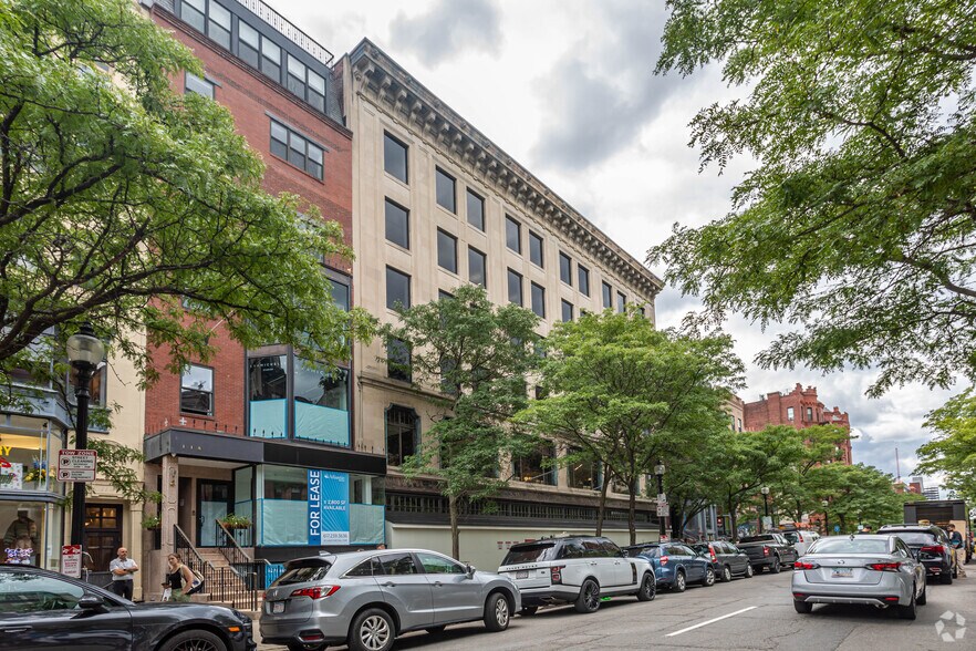 120-126 Newbury St, Boston, MA for sale - Primary Photo - Image 1 of 1