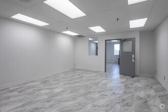 8301 Keele St, Concord, ON for lease Interior Photo- Image 2 of 4