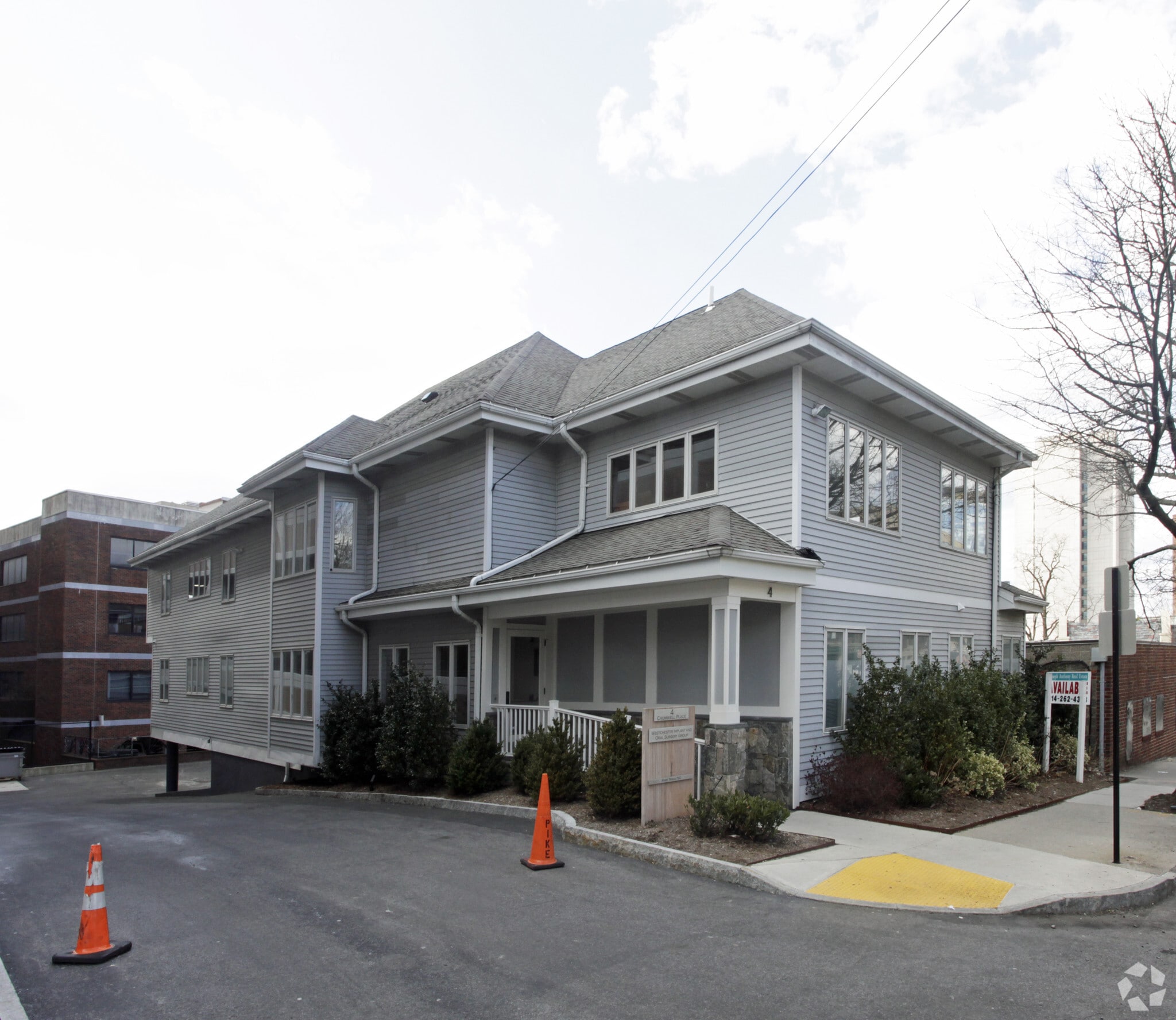 4 Cromwell Pl, White Plains, NY for sale Primary Photo- Image 1 of 1