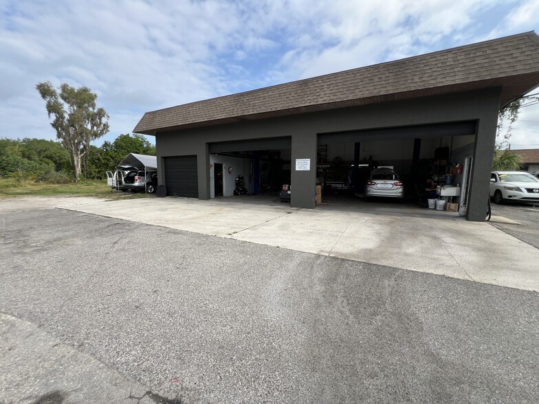 3220 9th St W, Bradenton, FL for sale - Building Photo - Image 3 of 5