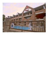 Red Roof Inn & Suites Cornelius - Lake Norman - Motel